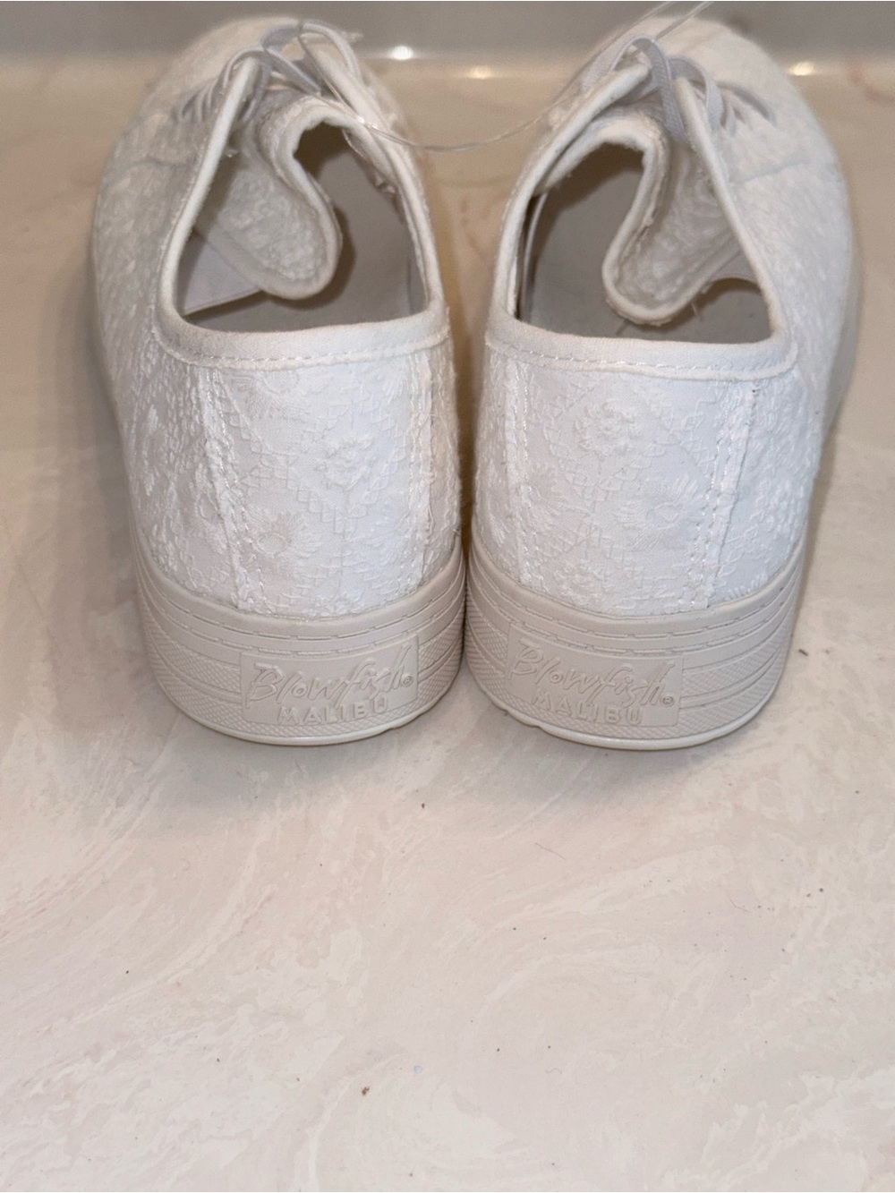 Blowfish Malibu Super Smile 2 Lace-Up White Lace Platform Sneakers Size 7 View 6